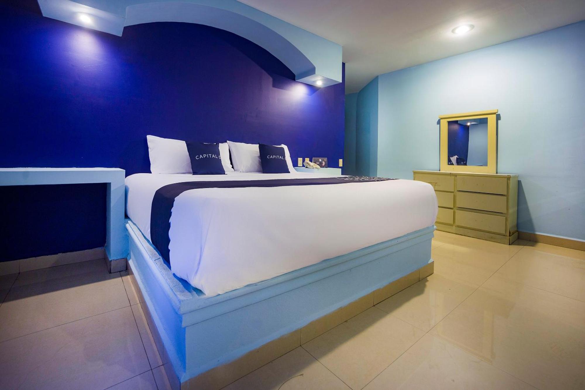 Capital O Hotel Diro, Монтеррей Экстерьер фото